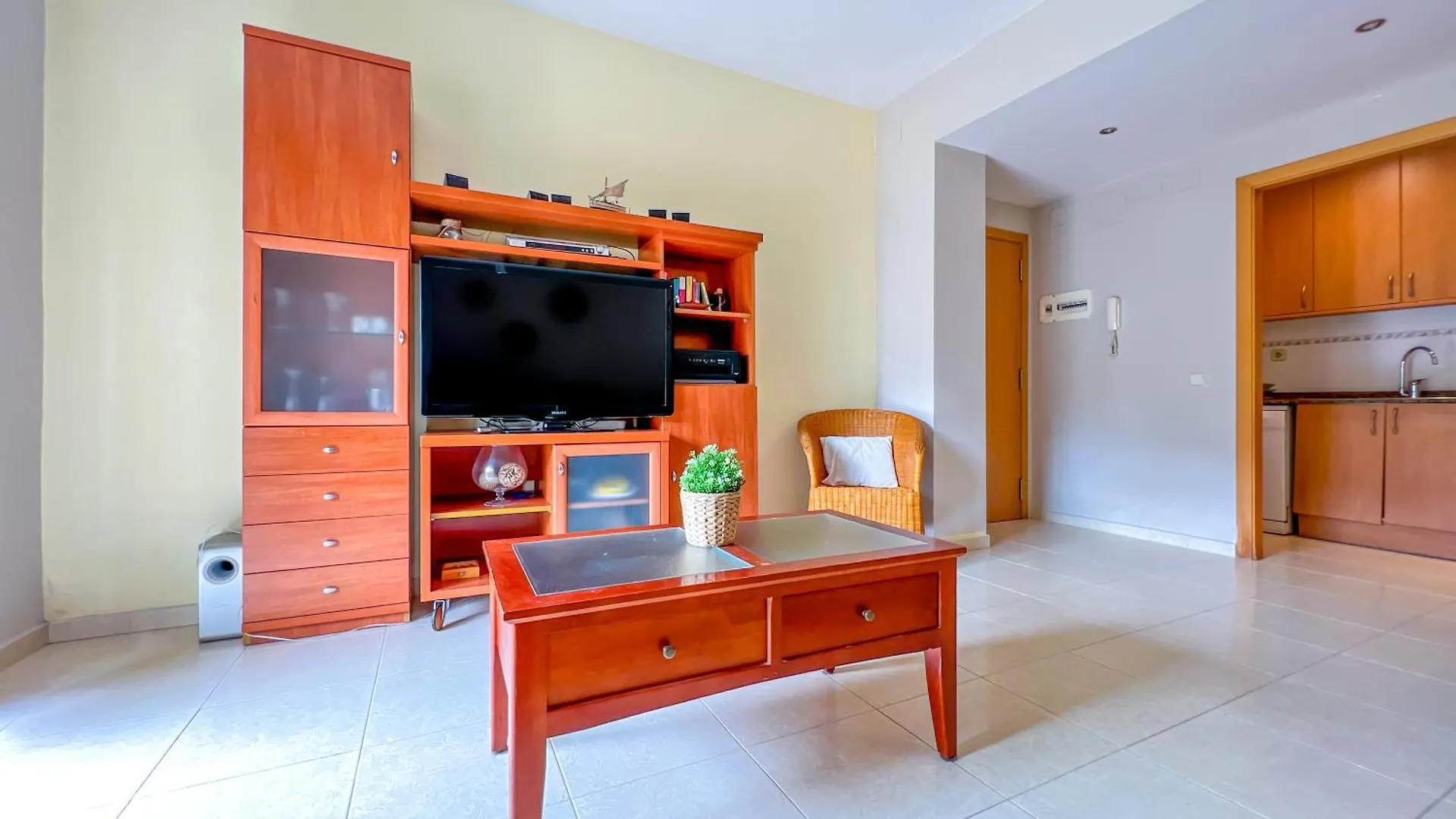 Vivalidays Elia - Fenals - Lloret De Mar Apartment